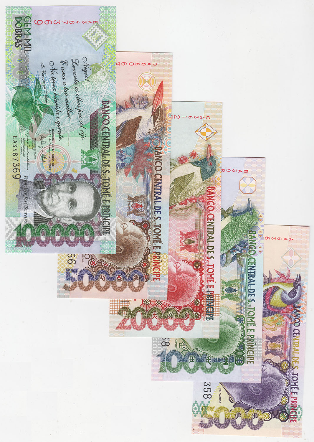 Сан-Томе и Принсипи 5000, 10000, 20000, 50000, 100000 добрас 1996-2013*